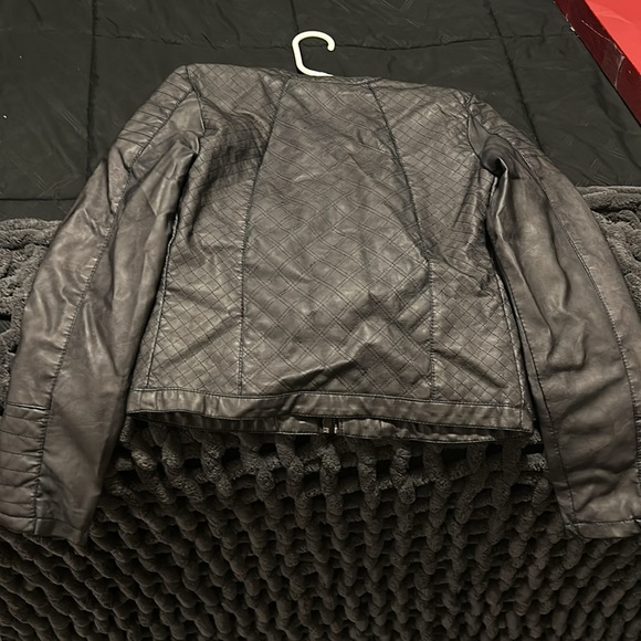 Fighting jacket. - Picture 2 of 2